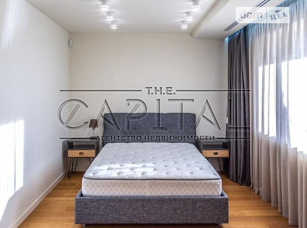 трехэтажный дом с террасой, 227 кв. м, кирпич. Продажа в Крюковщине (Киевская обл.) фото 1 трехэтажный дом с террасой, 227 кв. м, кирпич. Продажа в Крюковщине (Киевская обл.) фото 1