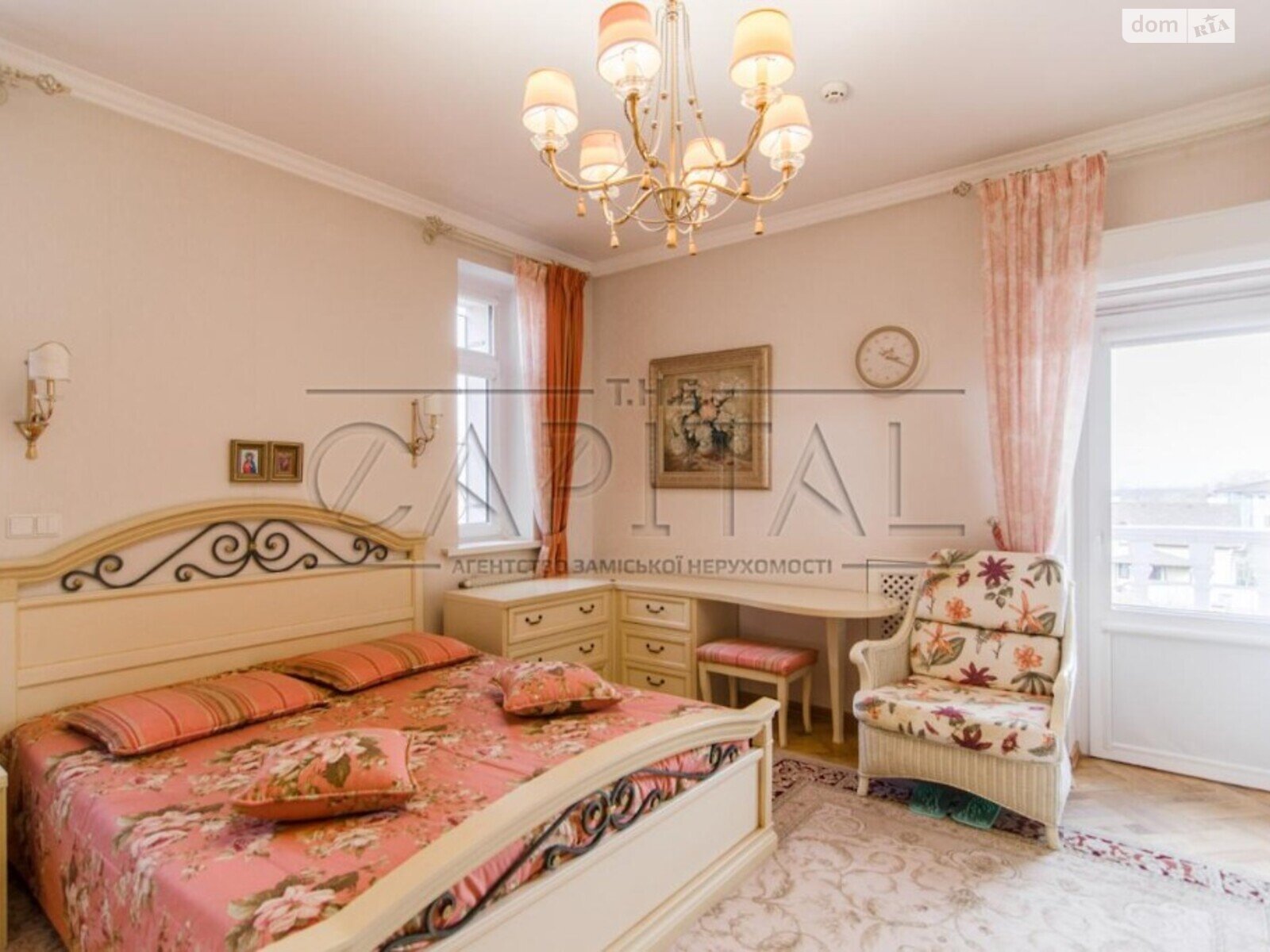 чотириповерховий будинок з балконом, 1210 кв. м, цегла. Продаж у Лісниках фото 1