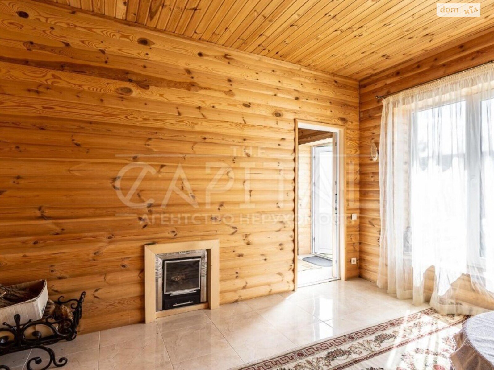 трехэтажный дом с балконом, 610 кв. м, кирпич. Продажа в Лесниках фото 1