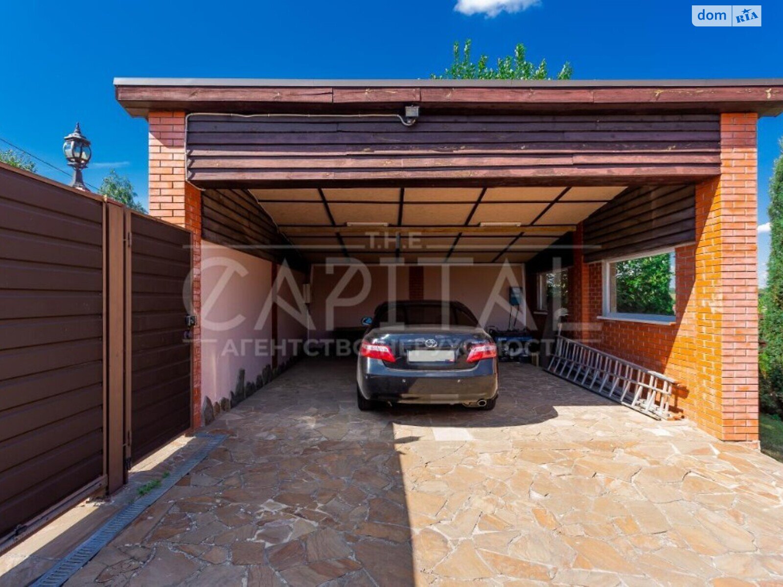 триповерховий будинок, 412 кв. м, цегла. Продаж у Лісниках фото 1 триповерховий будинок, 412 кв. м, цегла. Продаж у Лісниках фото 1