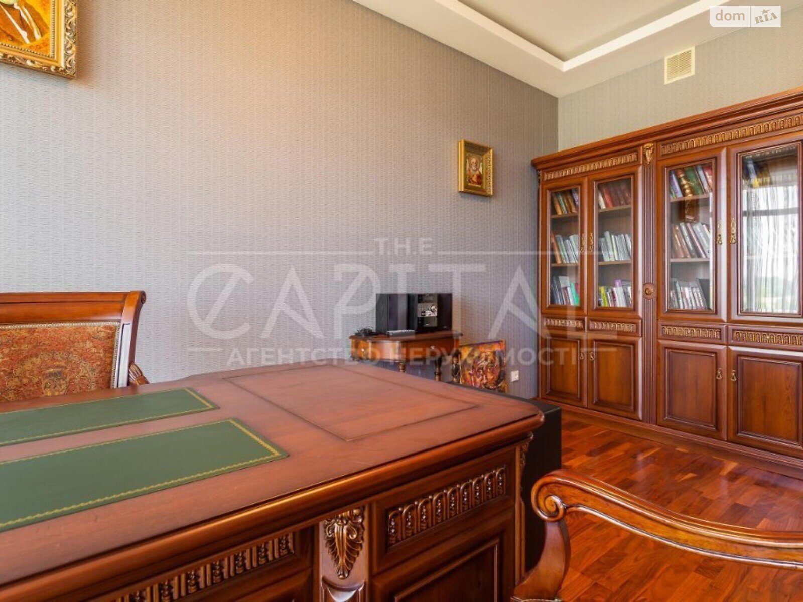 триповерховий будинок, 412 кв. м, цегла. Продаж у Лісниках фото 1 триповерховий будинок, 412 кв. м, цегла. Продаж у Лісниках фото 1