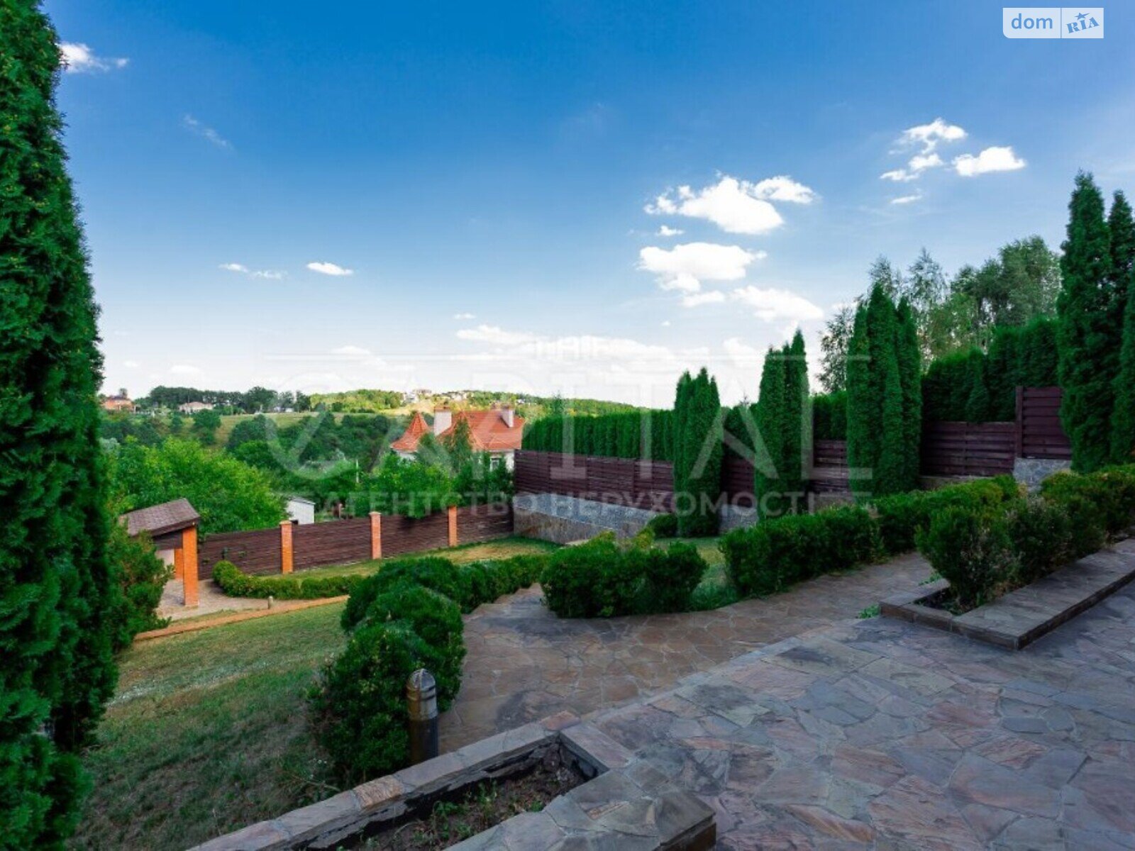 триповерховий будинок, 412 кв. м, цегла. Продаж у Лісниках фото 1 триповерховий будинок, 412 кв. м, цегла. Продаж у Лісниках фото 1