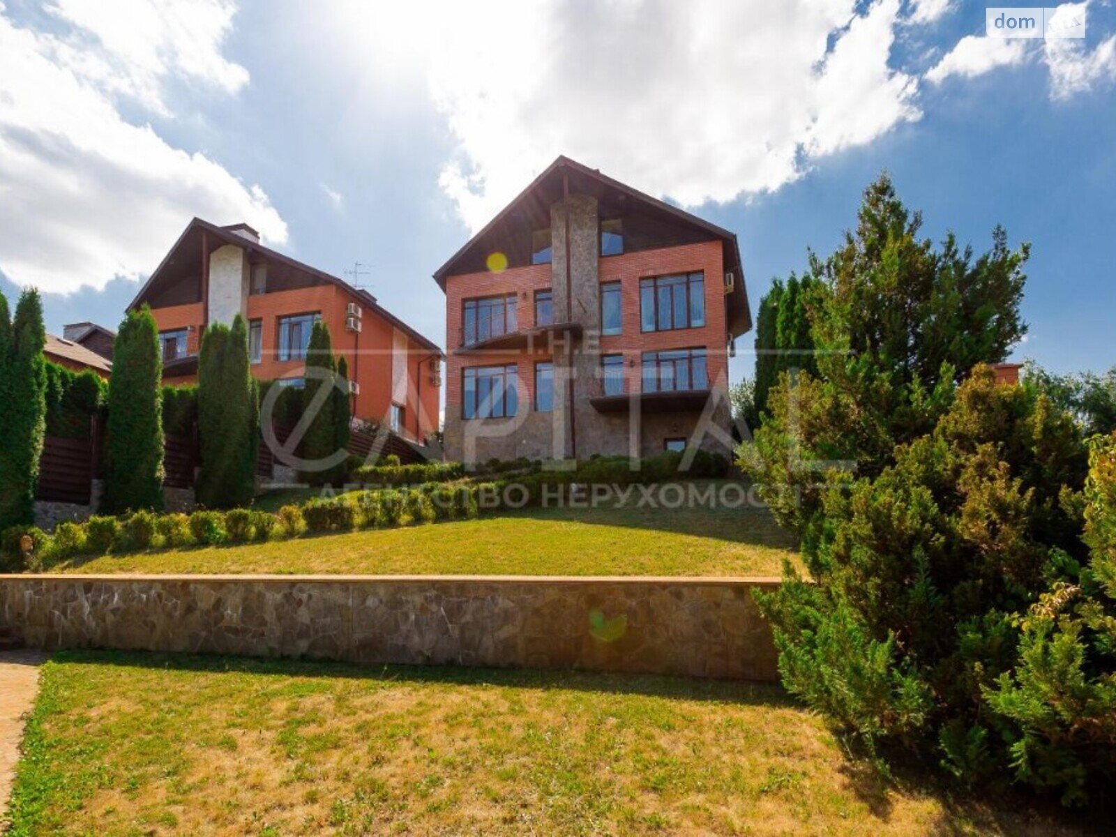 триповерховий будинок, 412 кв. м, цегла. Продаж у Лісниках фото 1 триповерховий будинок, 412 кв. м, цегла. Продаж у Лісниках фото 1