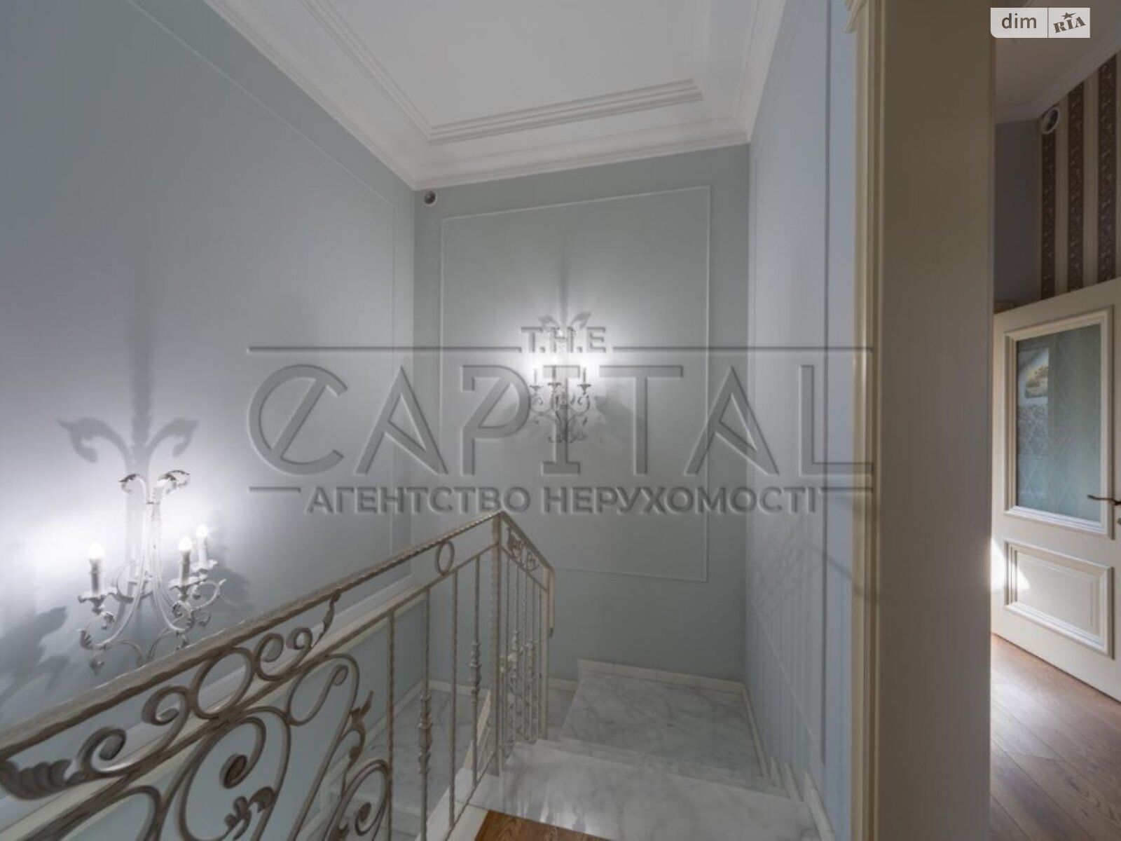 двоповерховий будинок з опаленням, 440 кв. м, цегла. Продаж у Лісниках фото 1 двоповерховий будинок з опаленням, 440 кв. м, цегла. Продаж у Лісниках фото 1