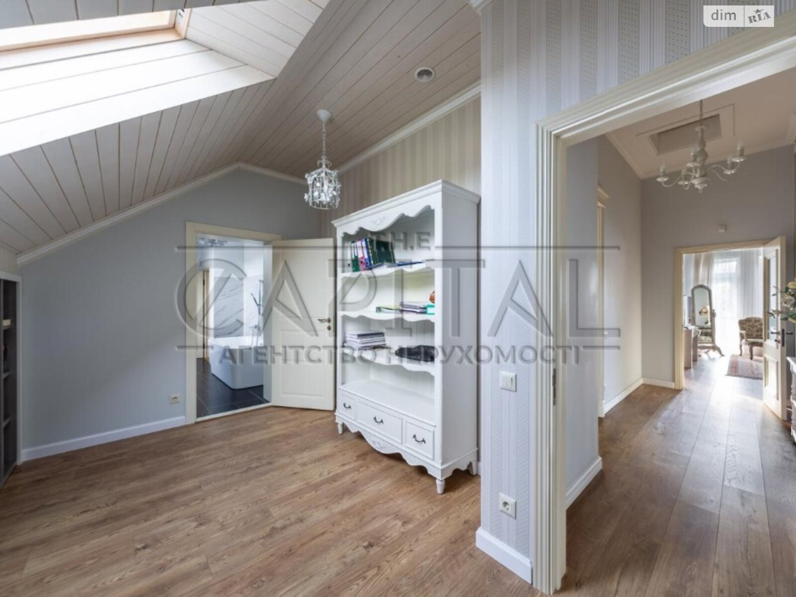 двоповерховий будинок з опаленням, 440 кв. м, цегла. Продаж у Лісниках фото 1 двоповерховий будинок з опаленням, 440 кв. м, цегла. Продаж у Лісниках фото 1