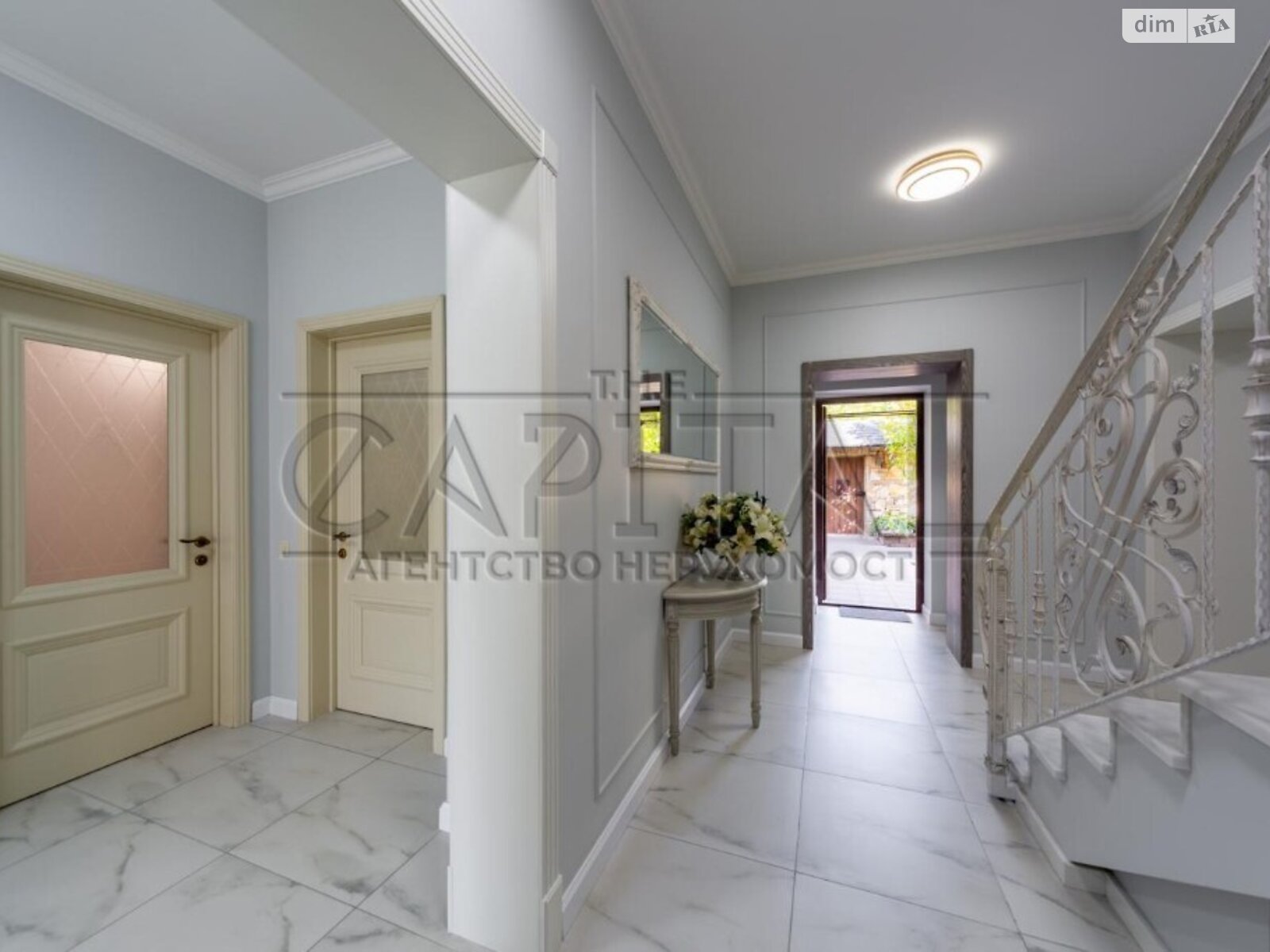 двоповерховий будинок з опаленням, 440 кв. м, цегла. Продаж у Лісниках фото 1 двоповерховий будинок з опаленням, 440 кв. м, цегла. Продаж у Лісниках фото 1