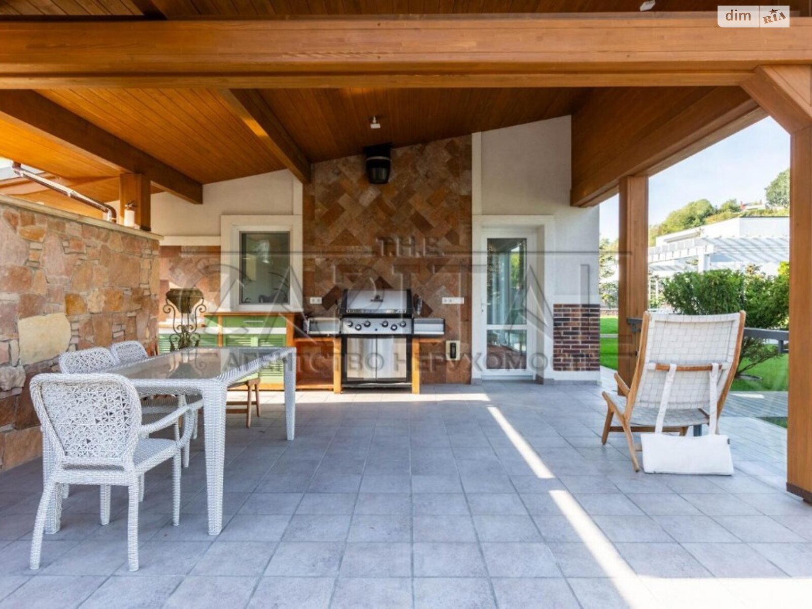 двоповерховий будинок з опаленням, 440 кв. м, цегла. Продаж у Лісниках фото 1 двоповерховий будинок з опаленням, 440 кв. м, цегла. Продаж у Лісниках фото 1