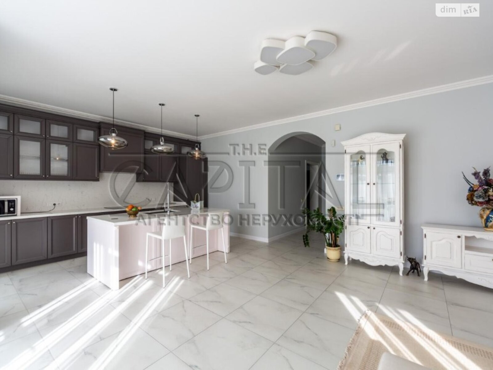 двоповерховий будинок з опаленням, 440 кв. м, цегла. Продаж у Лісниках фото 1 двоповерховий будинок з опаленням, 440 кв. м, цегла. Продаж у Лісниках фото 1