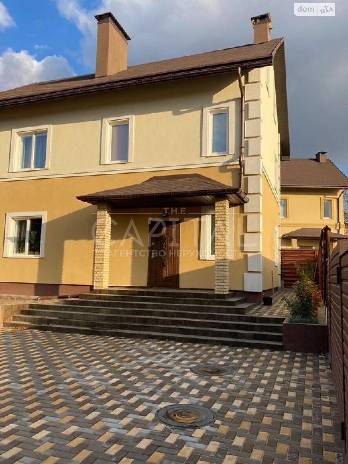трехэтажный дом, 175 кв. м, кирпич. Продажа в Петропавловской Борщаговке фото 1