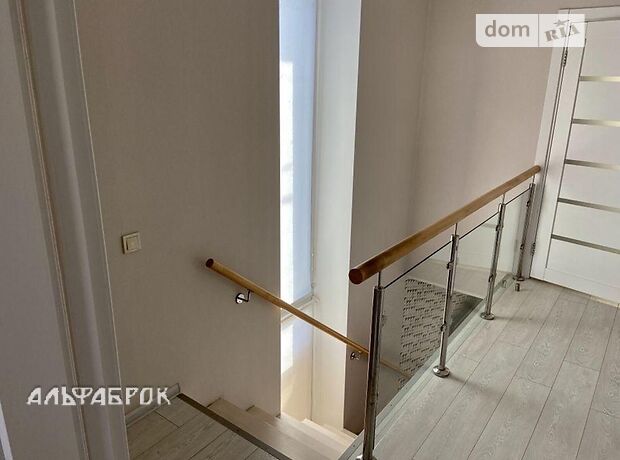 трехэтажный дом, 90 кв. м, кирпич. Продажа в Петровском (нов. Святопетровском) (Киевская обл.) фото 1 трехэтажный дом, 90 кв. м, кирпич. Продажа в Петровском (нов. Святопетровском) (Киевская обл.) фото 1