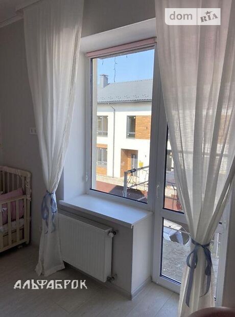 трехэтажный дом, 90 кв. м, кирпич. Продажа в Петровском (нов. Святопетровском) (Киевская обл.) фото 1 трехэтажный дом, 90 кв. м, кирпич. Продажа в Петровском (нов. Святопетровском) (Киевская обл.) фото 1
