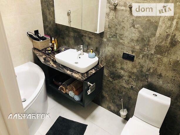 трехэтажный дом, 140 кв. м, газобетон. Продажа в Софиевской Борщаговке (Киевская обл.) фото 1 трехэтажный дом, 140 кв. м, газобетон. Продажа в Софиевской Борщаговке (Киевская обл.) фото 1
