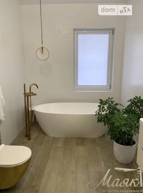 двухэтажный дом с ремонтом, 250 кв. м, кирпич. Продажа в Софиевской Борщаговке (Киевская обл.) фото 1 двухэтажный дом с ремонтом, 250 кв. м, кирпич. Продажа в Софиевской Борщаговке (Киевская обл.) фото 1