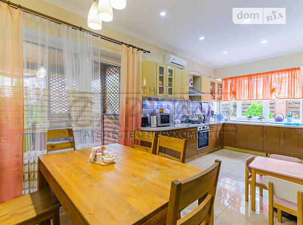 двухэтажный дом, 230 кв. м, кирпич. Продажа в Софиевской Борщаговке (Киевская обл.) фото 1 двухэтажный дом, 230 кв. м, кирпич. Продажа в Софиевской Борщаговке (Киевская обл.) фото 1