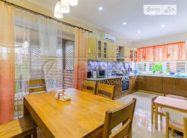 двухэтажный дом с балконом, 240 кв. м, кирпич. Продажа в Софиевской Борщаговке (Киевская обл.) фото 1 двухэтажный дом с балконом, 240 кв. м, кирпич. Продажа в Софиевской Борщаговке (Киевская обл.) фото 1