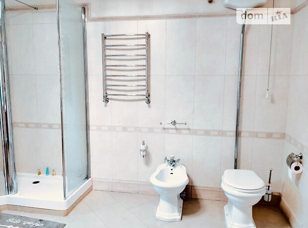 трехэтажный дом с камином, 552 кв. м, кирпич. Продажа в Софиевской Борщаговке (Киевская обл.) фото 1 трехэтажный дом с камином, 552 кв. м, кирпич. Продажа в Софиевской Борщаговке (Киевская обл.) фото 1