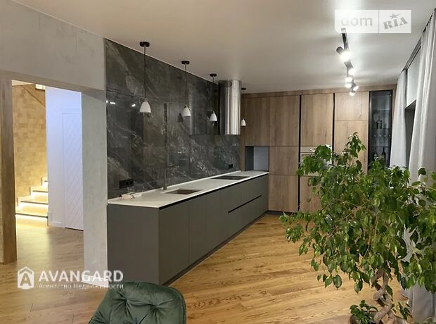 трехэтажный дом, 250 кв. м, кирпич. Продажа в Софиевской Борщаговке (Киевская обл.) фото 1 трехэтажный дом, 250 кв. м, кирпич. Продажа в Софиевской Борщаговке (Киевская обл.) фото 1