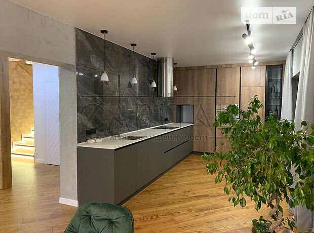 трехэтажный дом, 250 кв. м, кирпич. Продажа в Софиевской Борщаговке (Киевская обл.) фото 1 трехэтажный дом, 250 кв. м, кирпич. Продажа в Софиевской Борщаговке (Киевская обл.) фото 1