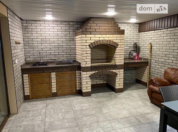 трехэтажный дом, 250 кв. м, кирпич. Продажа в Софиевской Борщаговке (Киевская обл.) фото 1 трехэтажный дом, 250 кв. м, кирпич. Продажа в Софиевской Борщаговке (Киевская обл.) фото 1