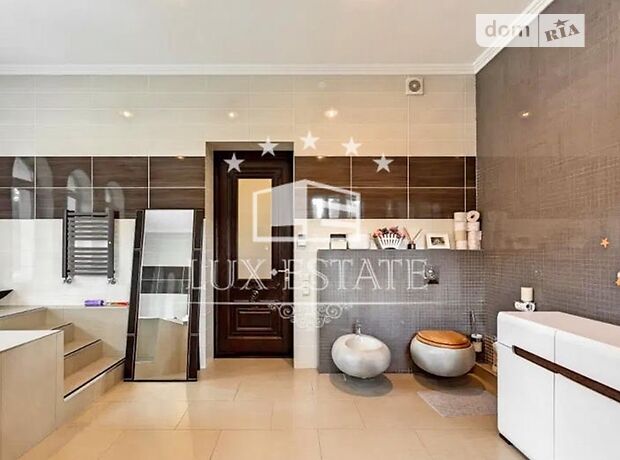 двухэтажный дом с камином, 620 кв. м, кирпич. Продажа в Стоянке (Киевская обл.) фото 1 двухэтажный дом с камином, 620 кв. м, кирпич. Продажа в Стоянке (Киевская обл.) фото 1