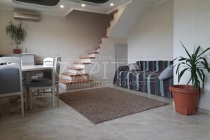 трехэтажный дом с отоплением, 100 кв. м, кирпич. Продажа в Святопетровское фото 2
