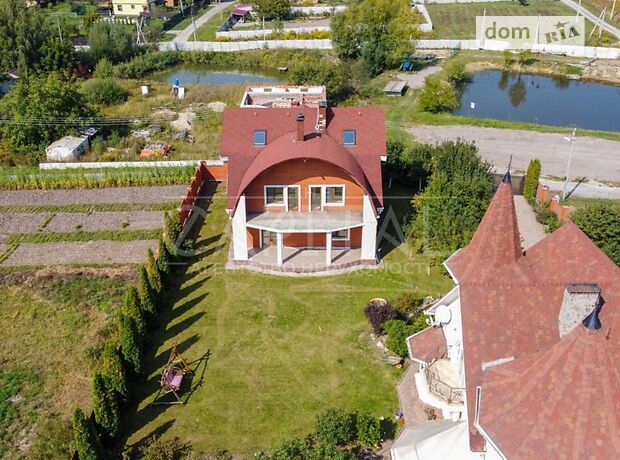 трехэтажный дом с ремонтом, 247 кв. м, кирпич. Продажа в Юровке (Киевская обл.) фото 1 трехэтажный дом с ремонтом, 247 кв. м, кирпич. Продажа в Юровке (Киевская обл.) фото 1