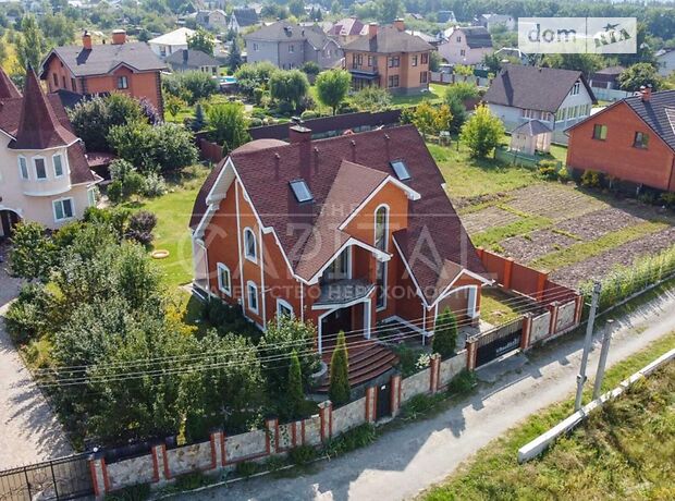 трехэтажный дом с ремонтом, 247 кв. м, кирпич. Продажа в Юровке (Киевская обл.) фото 1 трехэтажный дом с ремонтом, 247 кв. м, кирпич. Продажа в Юровке (Киевская обл.) фото 1