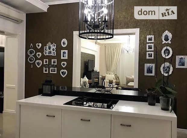двухэтажный дом, 250 кв. м, кирпич. Продажа в Юровке (Киевская обл.) фото 1 двухэтажный дом, 250 кв. м, кирпич. Продажа в Юровке (Киевская обл.) фото 1