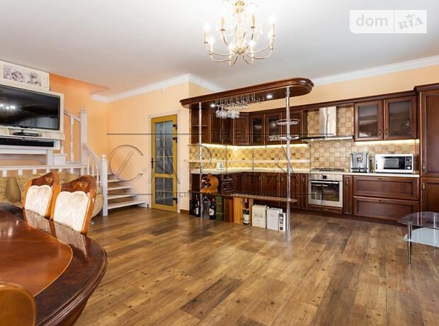 трехэтажный дом с садом, 240 кв. м, кирпич. Продажа в Юровке (Киевская обл.) фото 1 трехэтажный дом с садом, 240 кв. м, кирпич. Продажа в Юровке (Киевская обл.) фото 1