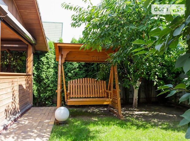 трехэтажный дом с садом, 240 кв. м, кирпич. Продажа в Юровке (Киевская обл.) фото 1 трехэтажный дом с садом, 240 кв. м, кирпич. Продажа в Юровке (Киевская обл.) фото 1