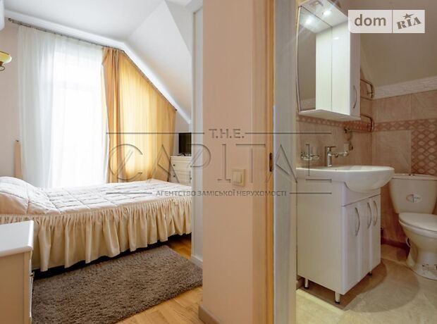 трехэтажный дом с садом, 240 кв. м, кирпич. Продажа в Юровке (Киевская обл.) фото 1 трехэтажный дом с садом, 240 кв. м, кирпич. Продажа в Юровке (Киевская обл.) фото 1