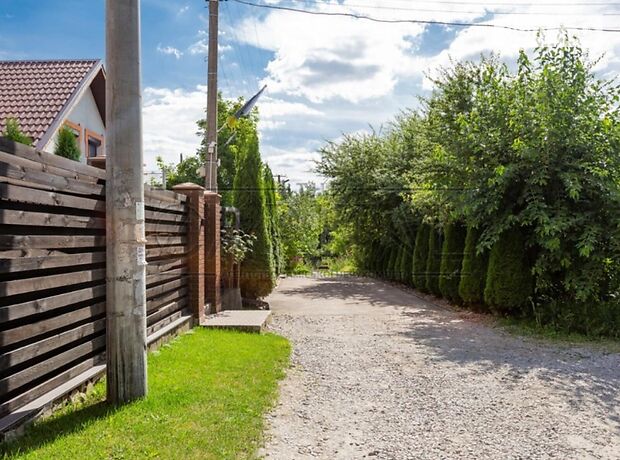трехэтажный дом с садом, 240 кв. м, кирпич. Продажа в Юровке (Киевская обл.) фото 1 трехэтажный дом с садом, 240 кв. м, кирпич. Продажа в Юровке (Киевская обл.) фото 1