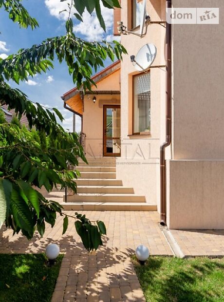 трехэтажный дом с садом, 240 кв. м, кирпич. Продажа в Юровке (Киевская обл.) фото 1 трехэтажный дом с садом, 240 кв. м, кирпич. Продажа в Юровке (Киевская обл.) фото 1