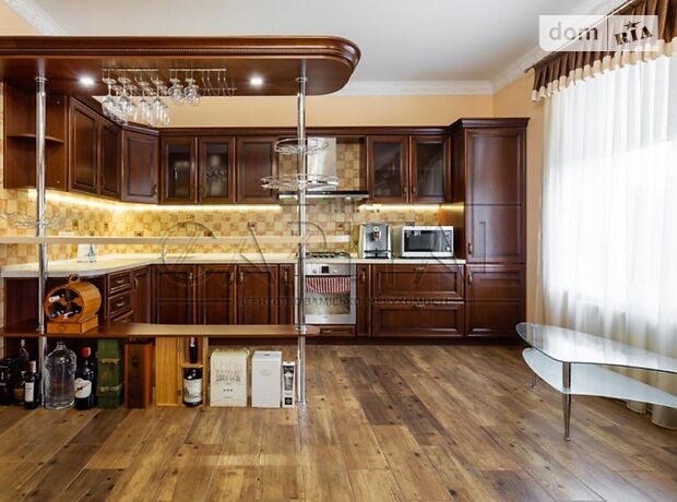 трехэтажный дом с садом, 240 кв. м, кирпич. Продажа в Юровке (Киевская обл.) фото 1 трехэтажный дом с садом, 240 кв. м, кирпич. Продажа в Юровке (Киевская обл.) фото 1