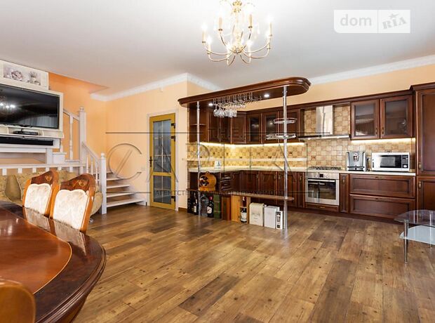 трехэтажный дом, 240 кв. м, кирпич. Продажа в Юровке (Киевская обл.) фото 1