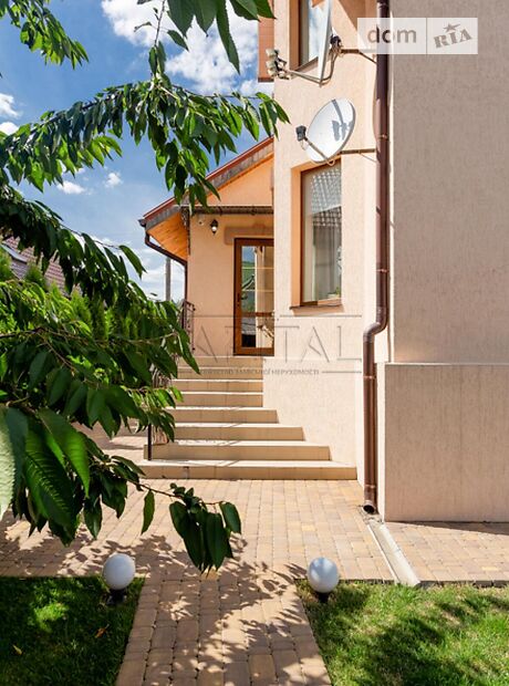 трехэтажный дом, 240 кв. м, кирпич. Продажа в Юровке (Киевская обл.) фото 1 трехэтажный дом, 240 кв. м, кирпич. Продажа в Юровке (Киевская обл.) фото 1