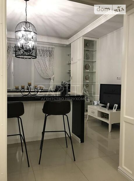двухэтажный дом, 250 кв. м, кирпич. Продажа в Юровке (Киевская обл.) фото 1 двухэтажный дом, 250 кв. м, кирпич. Продажа в Юровке (Киевская обл.) фото 1