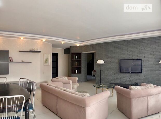 двухэтажный дом с садом, 331.3 кв. м, кирпич. Продажа в Крюковщине (Киевская обл.) фото 1 двухэтажный дом с садом, 331.3 кв. м, кирпич. Продажа в Крюковщине (Киевская обл.) фото 1