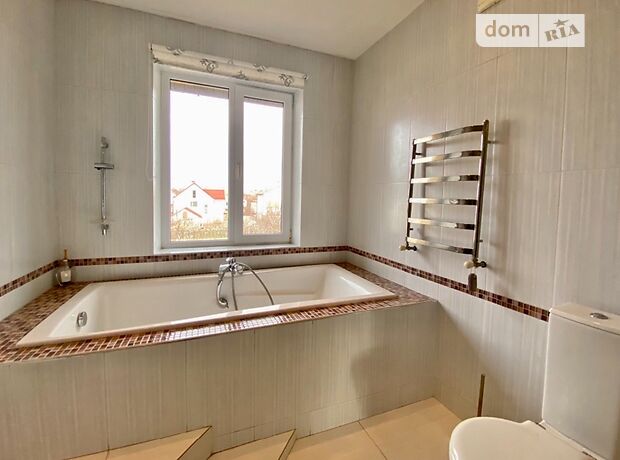 двухэтажный дом с садом, 331.3 кв. м, кирпич. Продажа в Крюковщине (Киевская обл.) фото 1 двухэтажный дом с садом, 331.3 кв. м, кирпич. Продажа в Крюковщине (Киевская обл.) фото 1