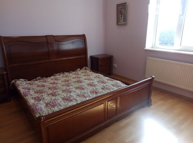 трехэтажный дом с камином, 685.9 кв. м, кирпич. Продажа в Петрушках (Киевская обл.) фото 1 трехэтажный дом с камином, 685.9 кв. м, кирпич. Продажа в Петрушках (Киевская обл.) фото 1
