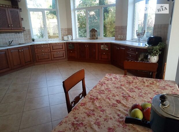 трехэтажный дом с камином, 685.9 кв. м, кирпич. Продажа в Петрушках (Киевская обл.) фото 1 трехэтажный дом с камином, 685.9 кв. м, кирпич. Продажа в Петрушках (Киевская обл.) фото 1