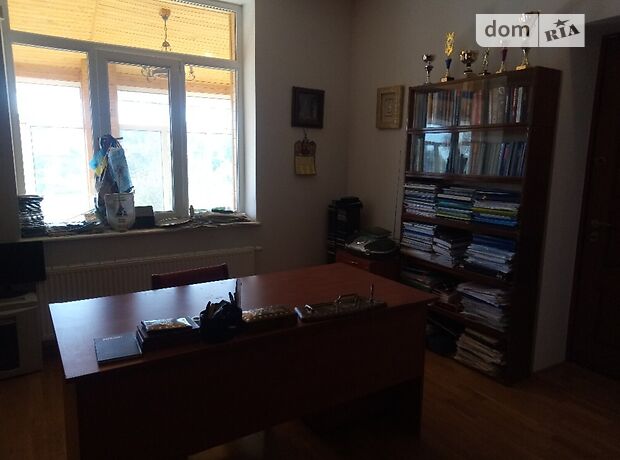 трехэтажный дом с камином, 685.9 кв. м, кирпич. Продажа в Петрушках (Киевская обл.) фото 1 трехэтажный дом с камином, 685.9 кв. м, кирпич. Продажа в Петрушках (Киевская обл.) фото 1