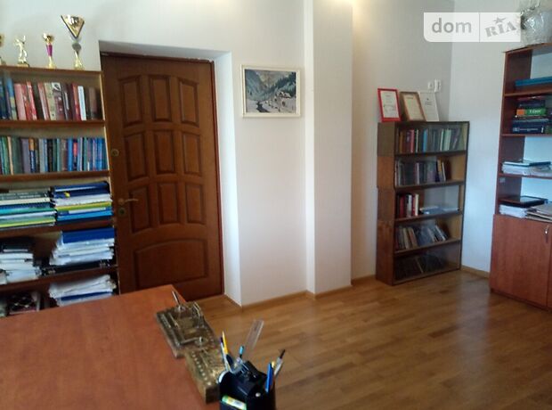 трехэтажный дом с камином, 685.9 кв. м, кирпич. Продажа в Петрушках (Киевская обл.) фото 1 трехэтажный дом с камином, 685.9 кв. м, кирпич. Продажа в Петрушках (Киевская обл.) фото 1