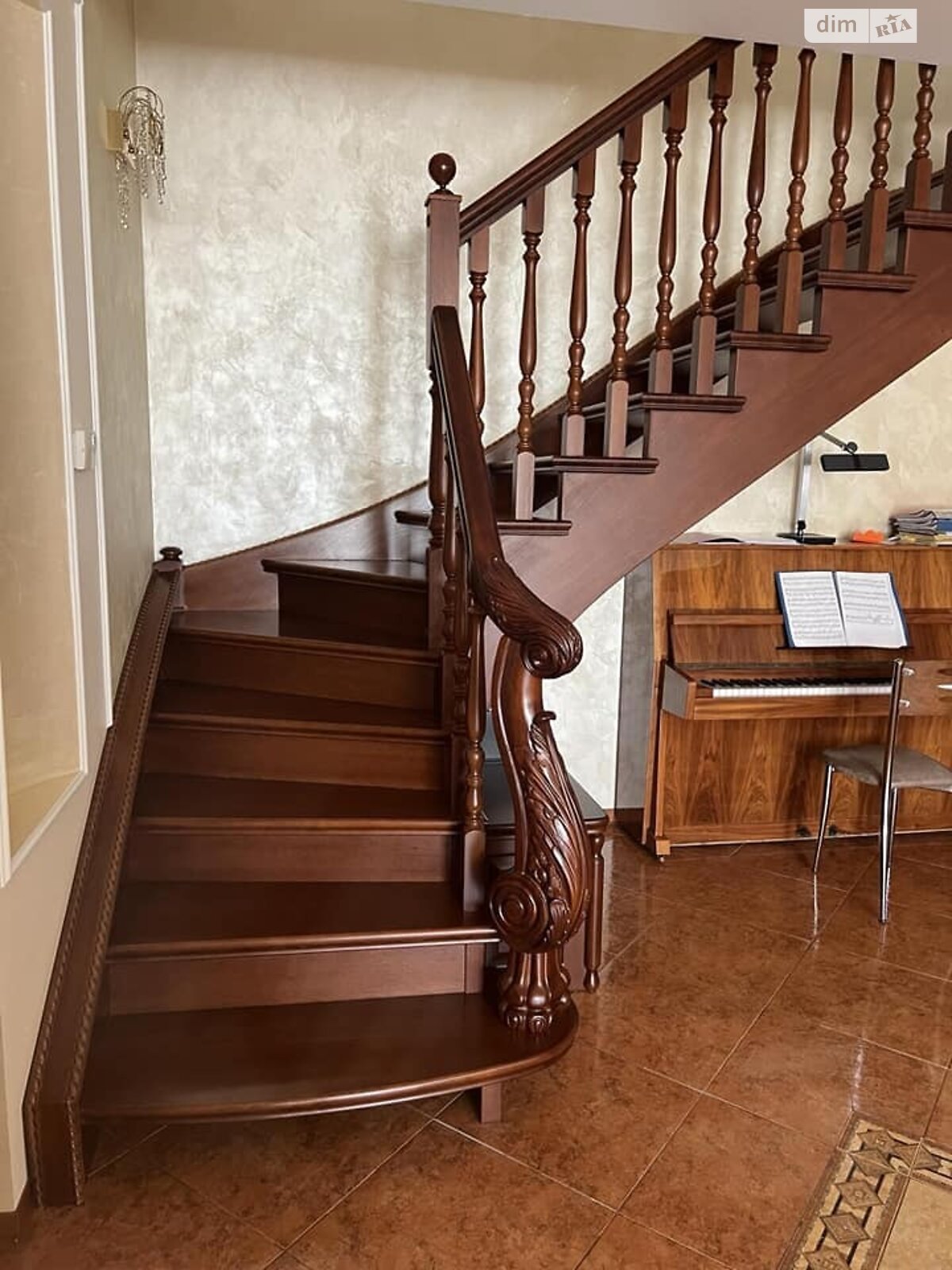 двоповерховий будинок з гаражем, 210 кв. м, цегла. Продаж у Кинашеві фото 1 двоповерховий будинок з гаражем, 210 кв. м, цегла. Продаж у Кинашеві фото 1