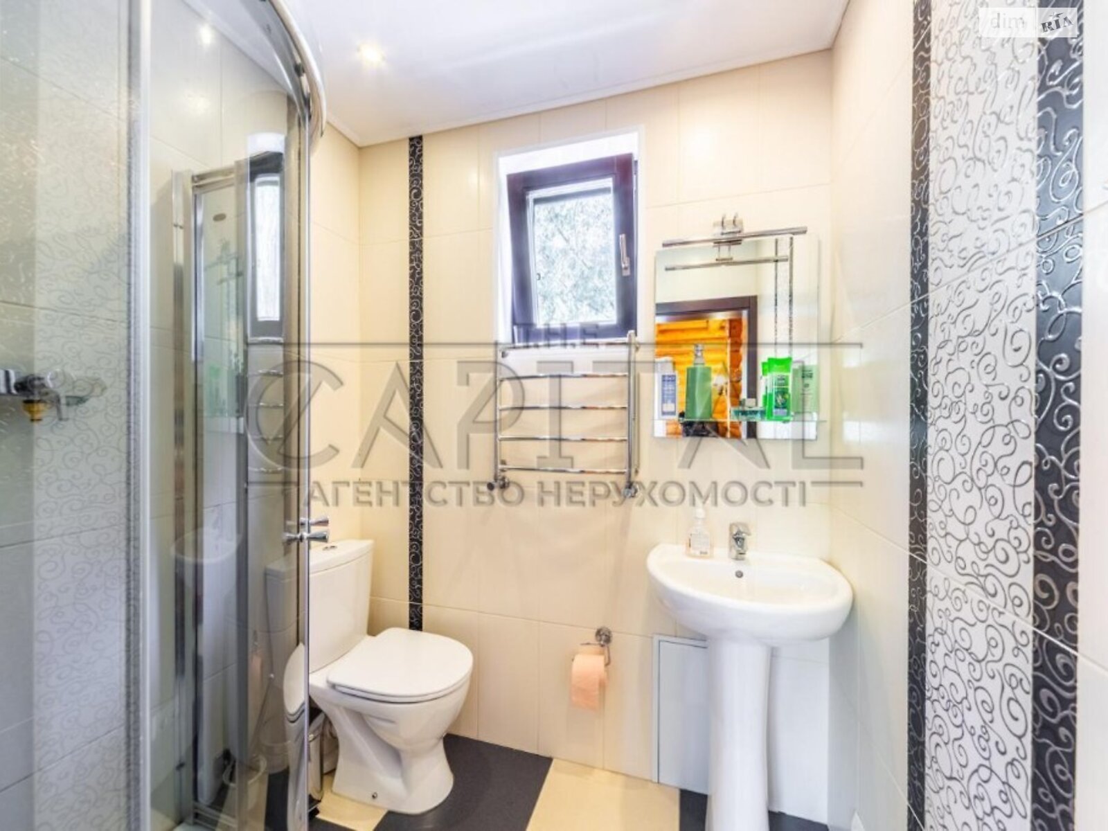 двоповерховий будинок, 490 кв. м, цегла. Продаж у Кийлові фото 1 двоповерховий будинок, 490 кв. м, цегла. Продаж у Кийлові фото 1
