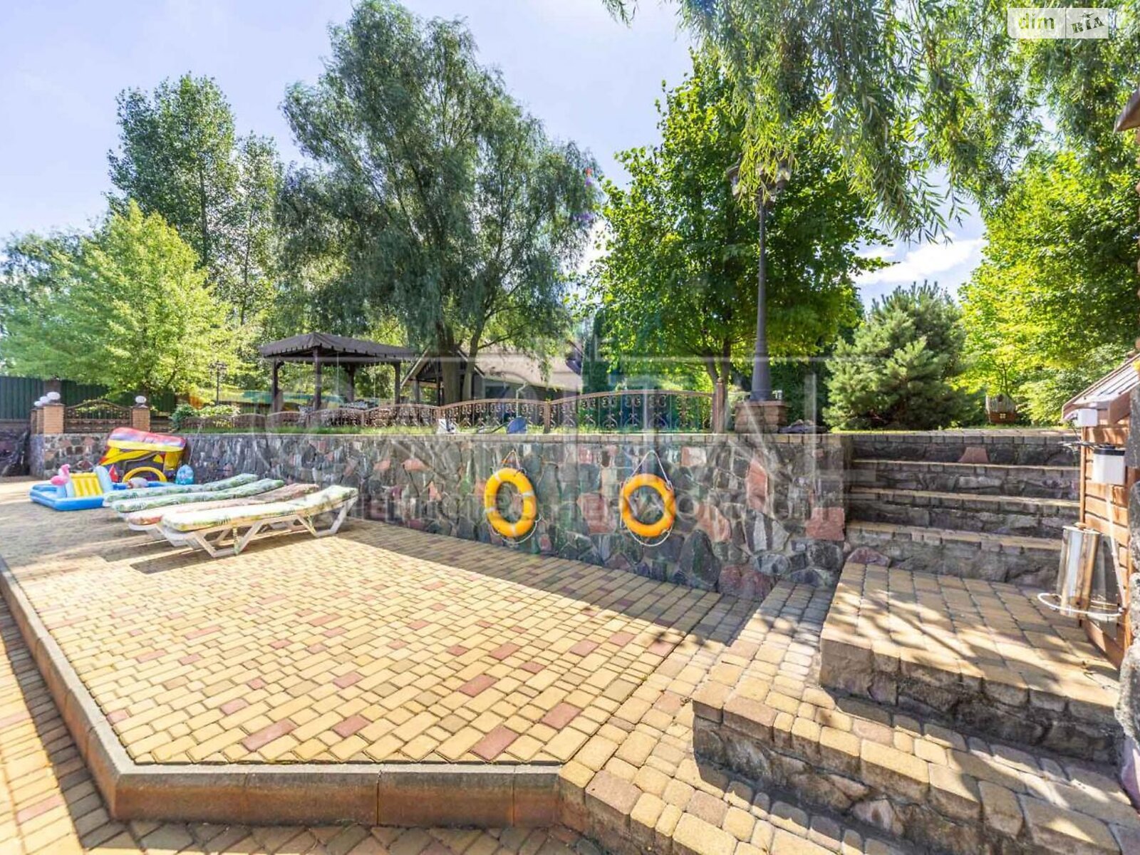 двоповерховий будинок бесідка, 490 кв. м, цегла. Продаж у Кийлові фото 1