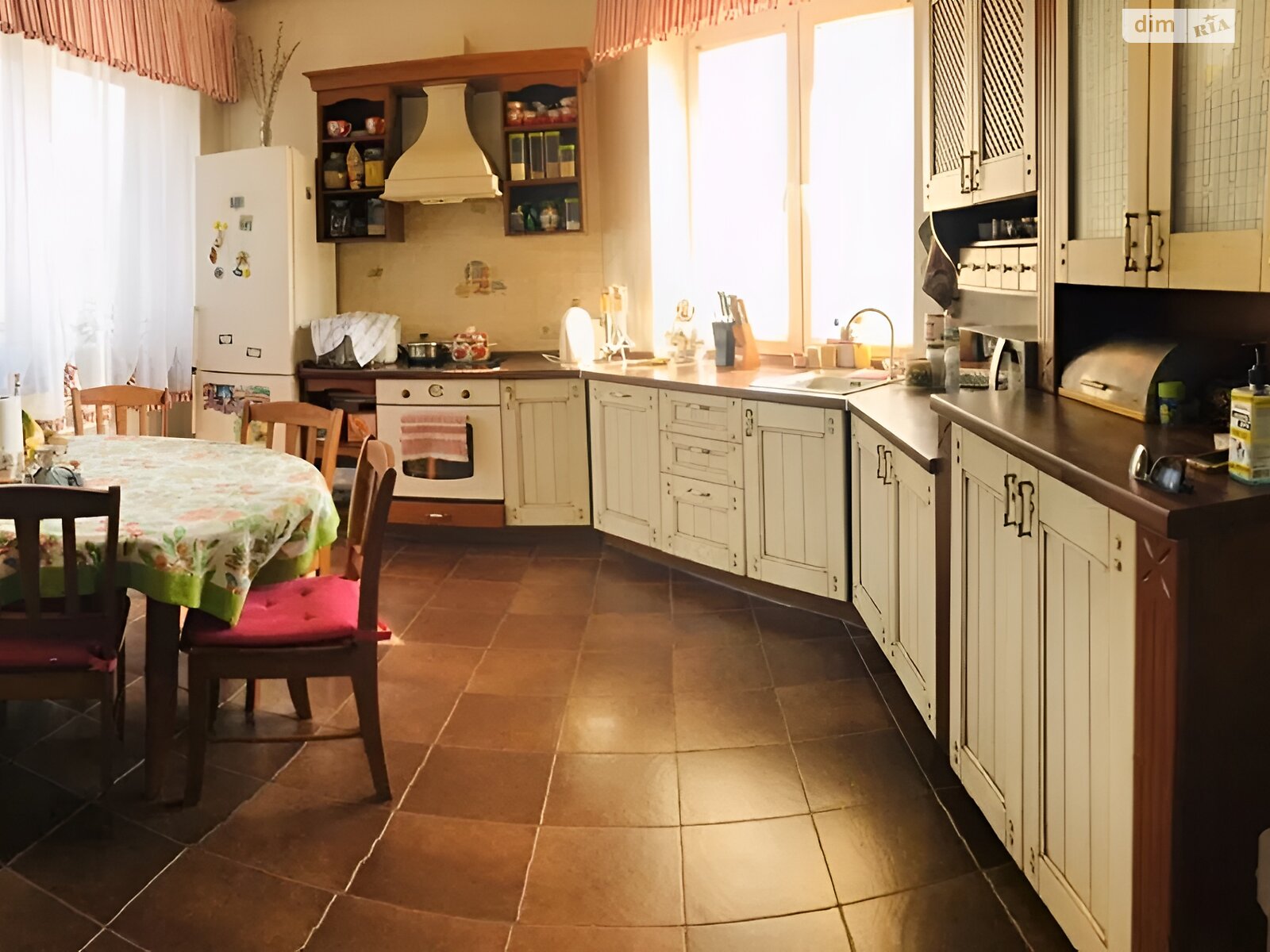 двоповерховий будинок з опаленням, 139.6 кв. м, цегла. Продаж у Пороскотені фото 1 двоповерховий будинок з опаленням, 139.6 кв. м, цегла. Продаж у Пороскотені фото 1