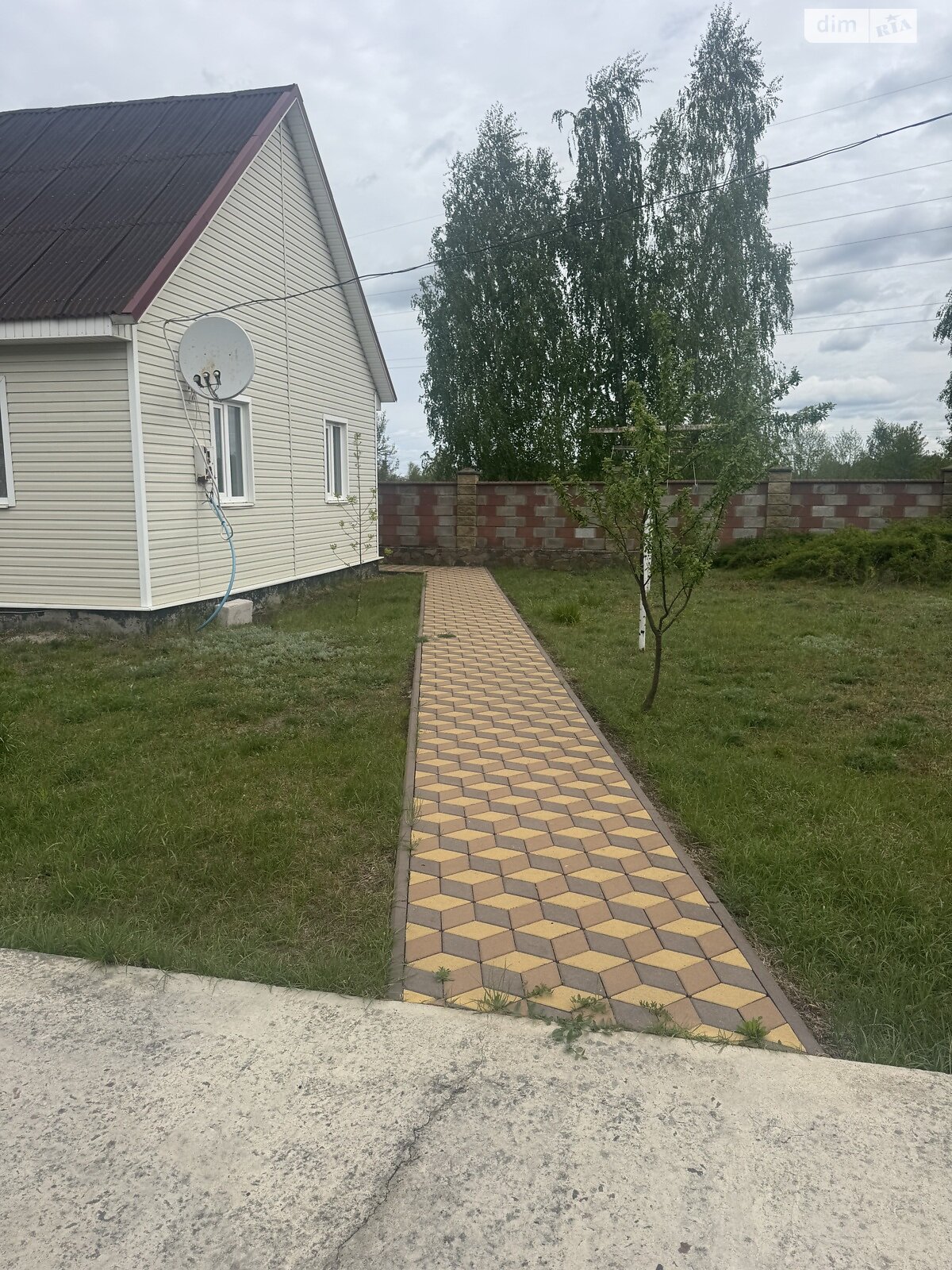 одноэтажный дом с мебелью, 120 кв. м, дерево и кирпич. Продажа в Клесовом фото 1 одноэтажный дом с мебелью, 120 кв. м, дерево и кирпич. Продажа в Клесовом фото 1