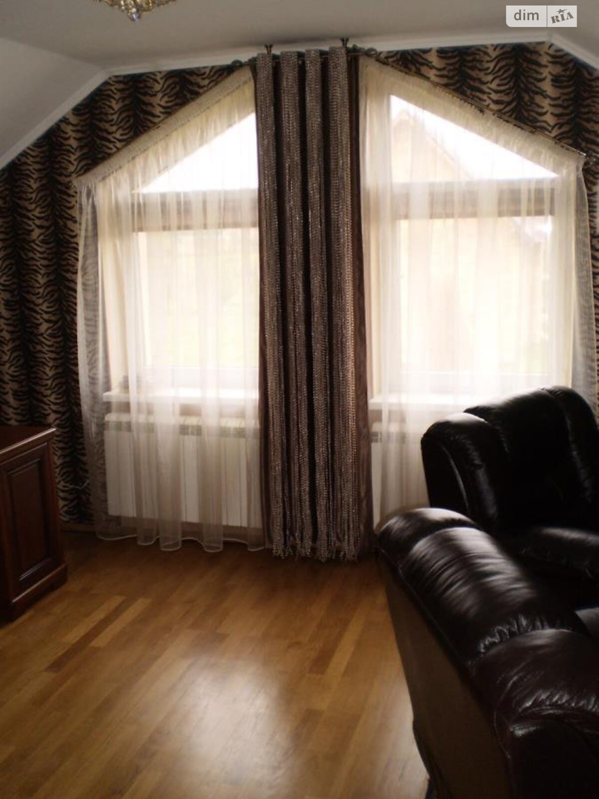 двоповерховий будинок з ремонтом, 247 кв. м, цегла. Продаж у Клузові фото 1 двоповерховий будинок з ремонтом, 247 кв. м, цегла. Продаж у Клузові фото 1
