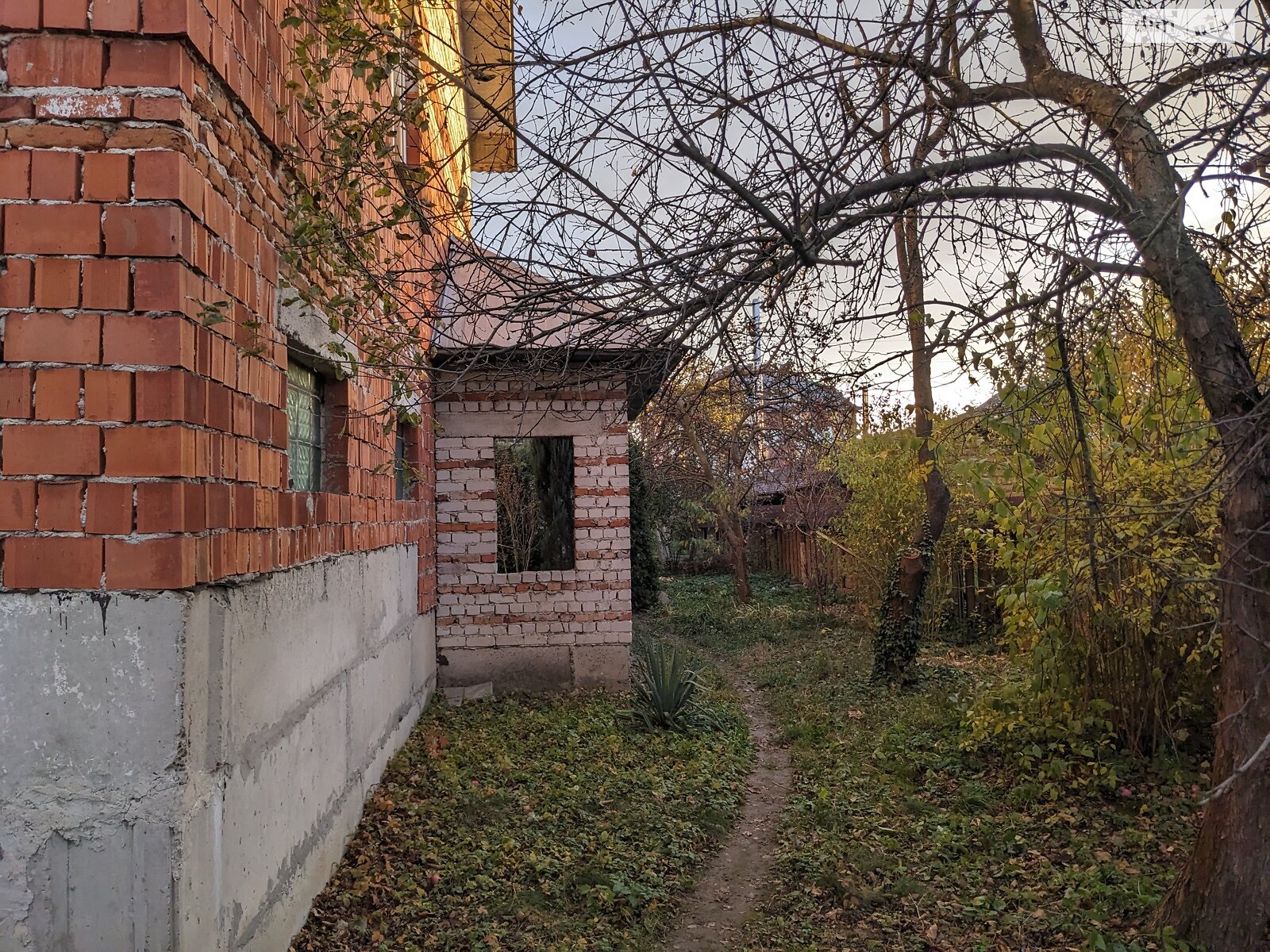 двоповерховий будинок з гаражем, 234 кв. м, цегла. Продаж у Клузові фото 1